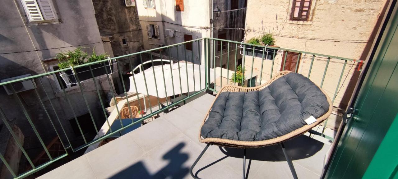 Luxury Apartment - Old Soul With A New Heart Cres Exterior photo